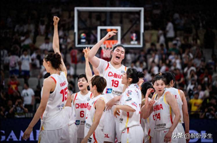 女篮亚洲杯决赛：澳大利亚半场54-43领先日本，田中心19分